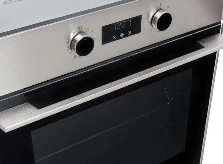 Teka תנור בנוי פירוליטי בנפח 70 ליטרים תוצרת TEKA HSB635P  ניקוי באדים Hydro Clean גימור נירוסטה — תמונה 4